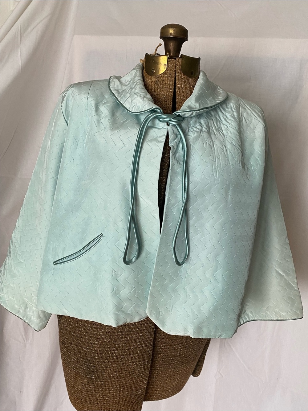 Vintage Cropped Satin Tie-Neck Cape